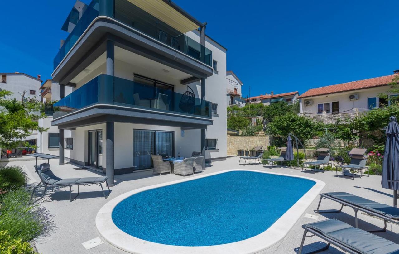 Modern Apartments With Shared Pool Near The Sea Пула Екстер'єр фото